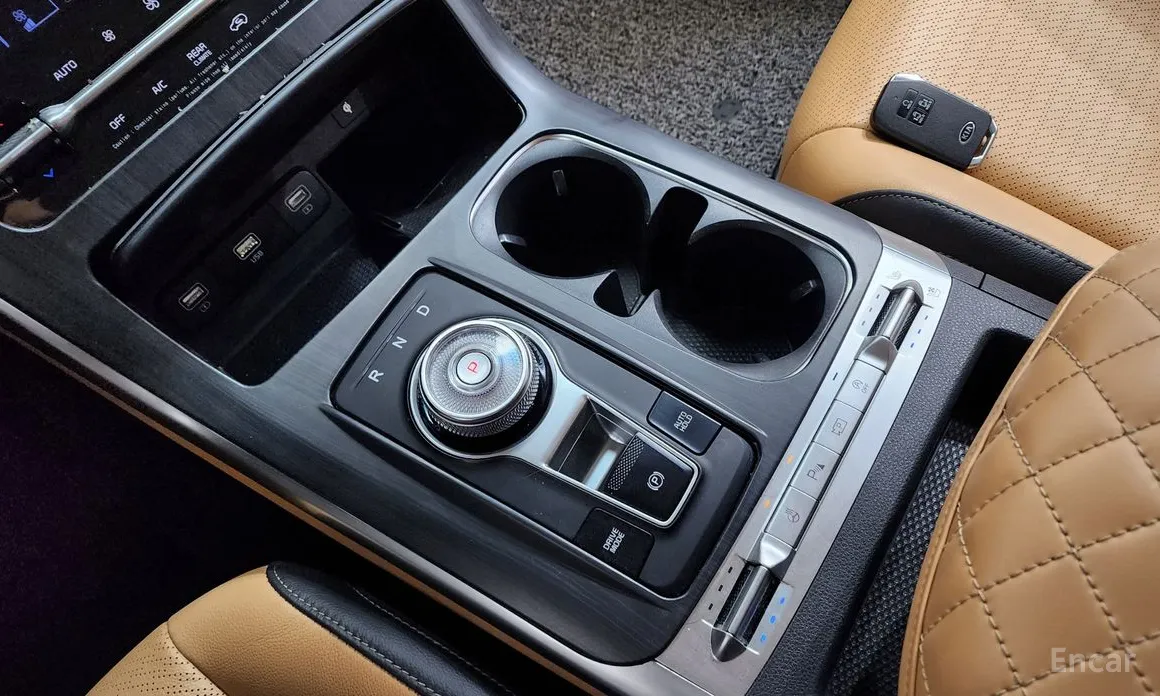 Фото 9 - Kia Carnival