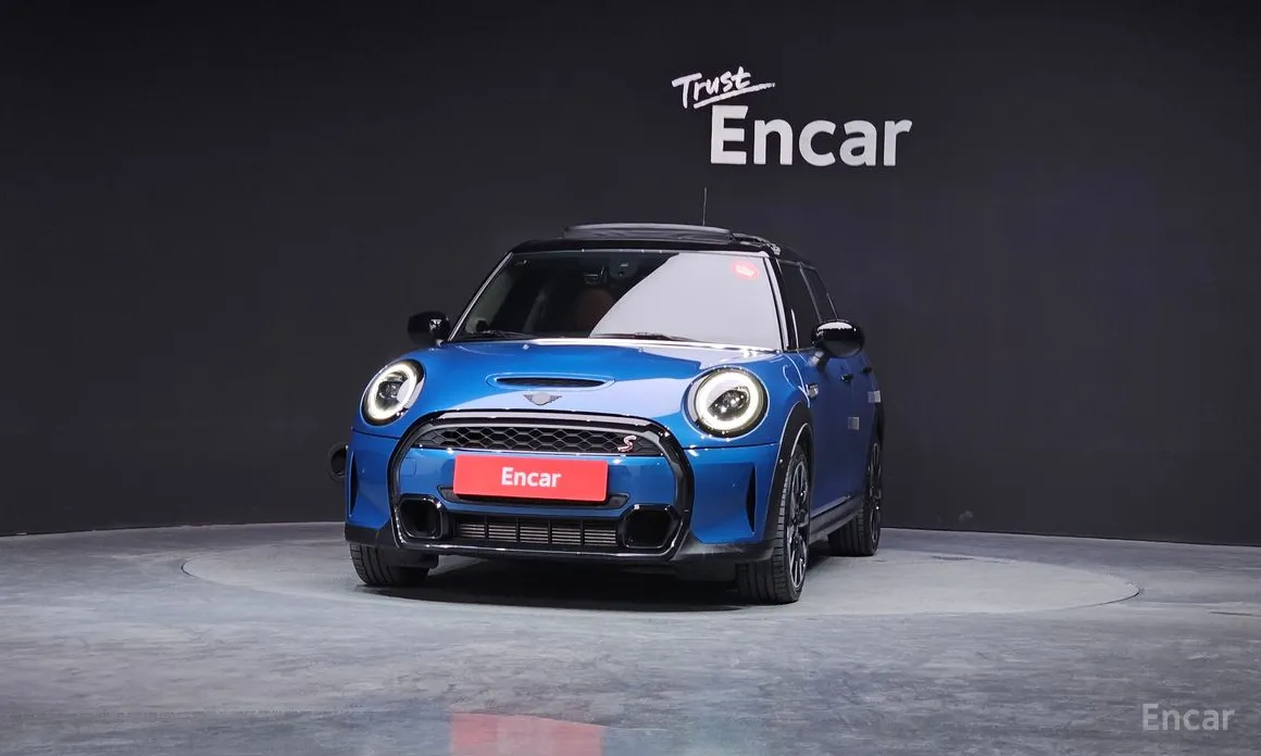 Фото 3 - Mini Cooper