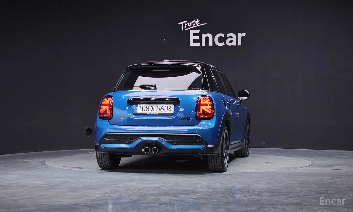 Фото 4 - Mini Cooper