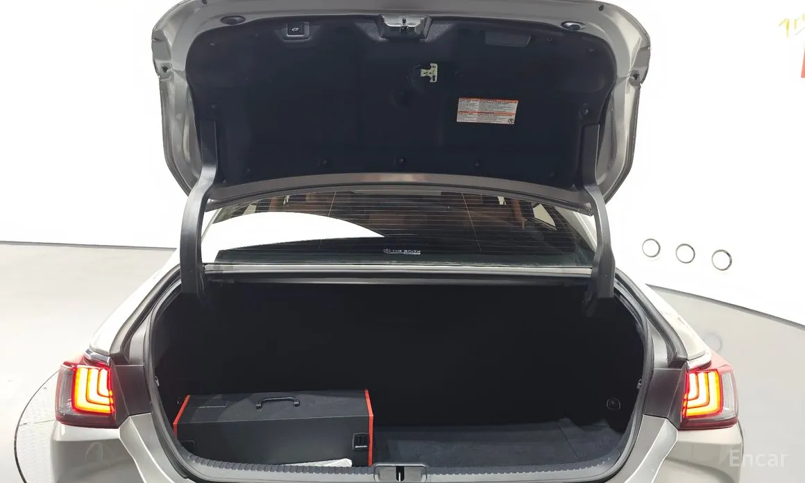 Фото 20 - Lexus ES