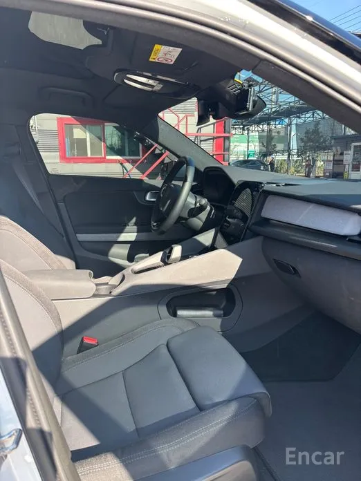 Фото 7 - Polestar 2