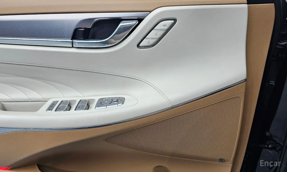 Фото 14 - Hyundai Grandeur
