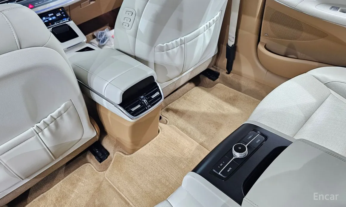 Фото 19 - Hyundai Grandeur
