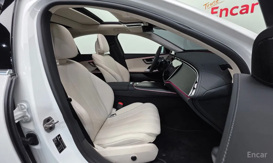 Фото 10 - Mercedes-Benz E-Class