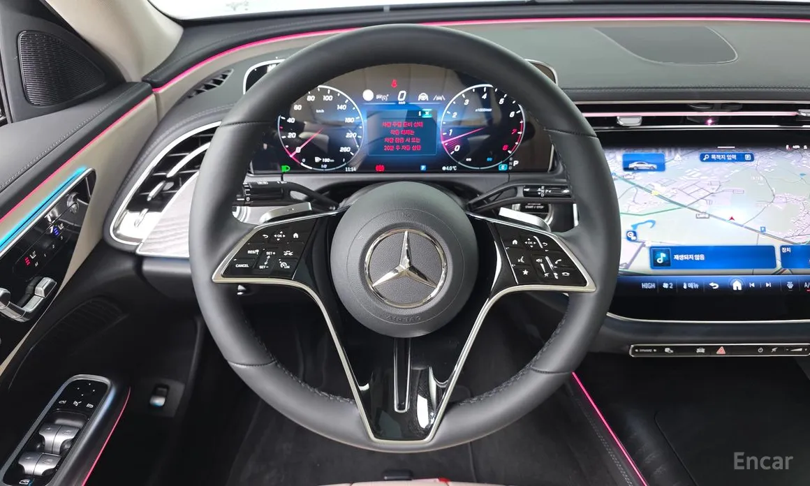 Фото 13 - Mercedes-Benz E-Class