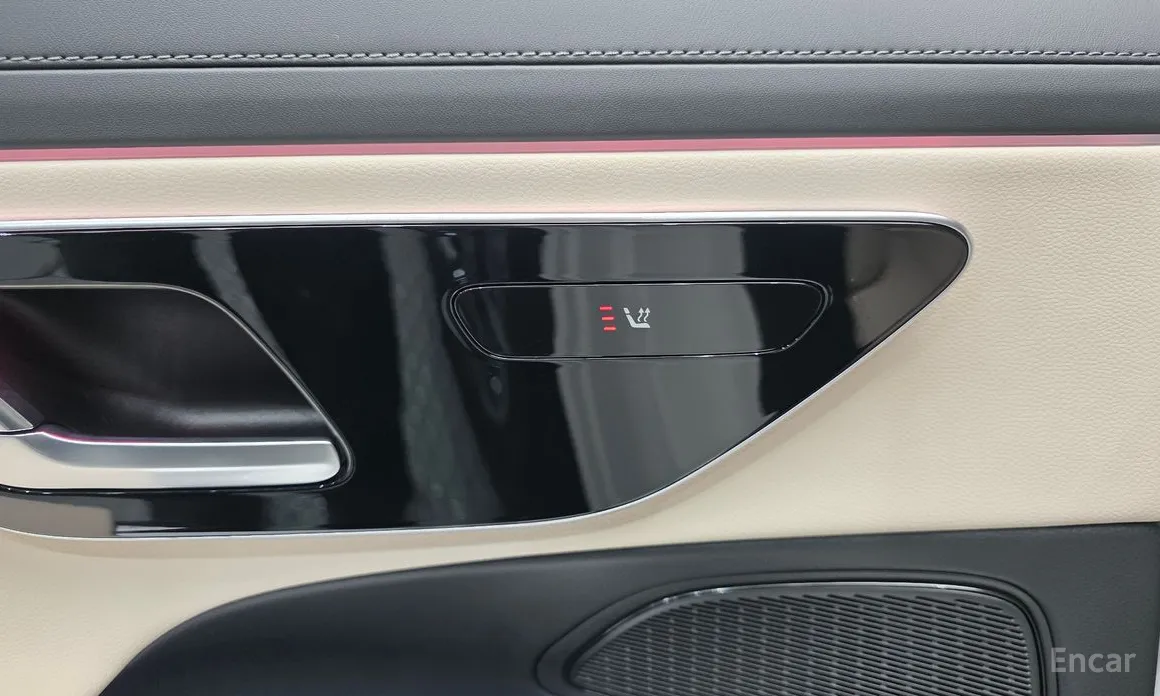 Фото 18 - Mercedes-Benz E-Class