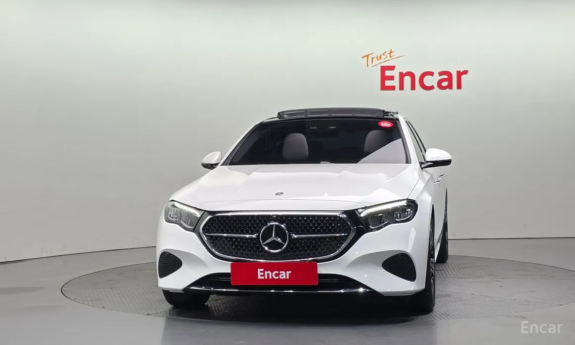 Фото 3 - Mercedes-Benz E-Class