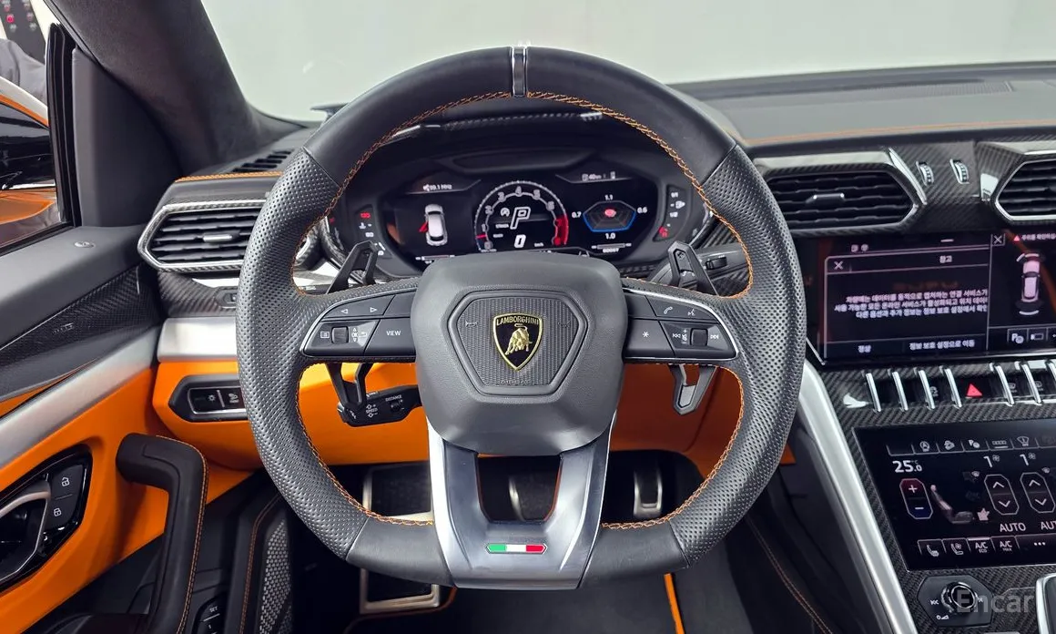 Фото 13 - Lamborghini Urus