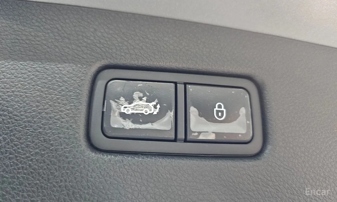 Photo 20 - Genesis GV70