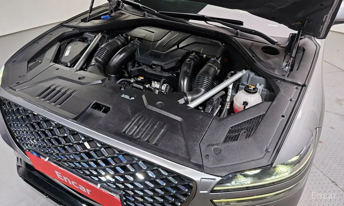 Photo 6 - Genesis GV70