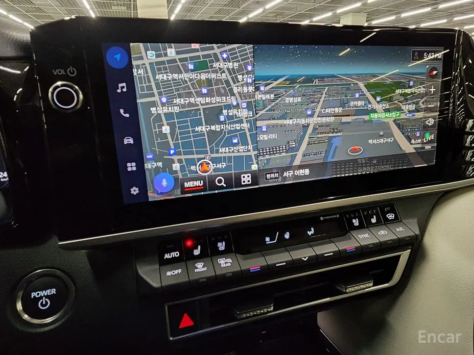 Фото 12 - Toyota Camry