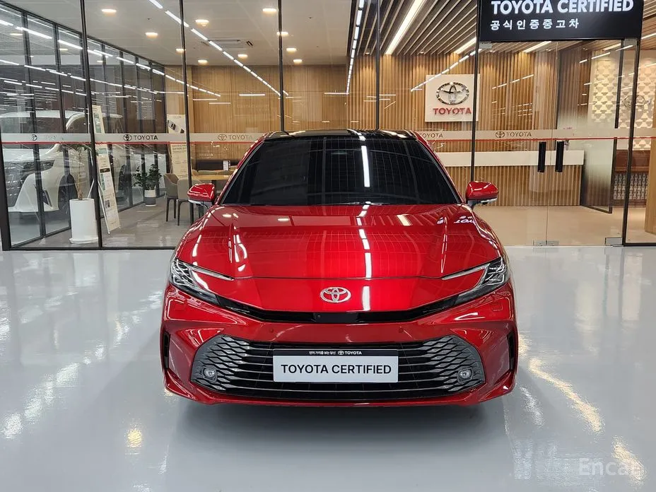 Фото 3 - Toyota Camry