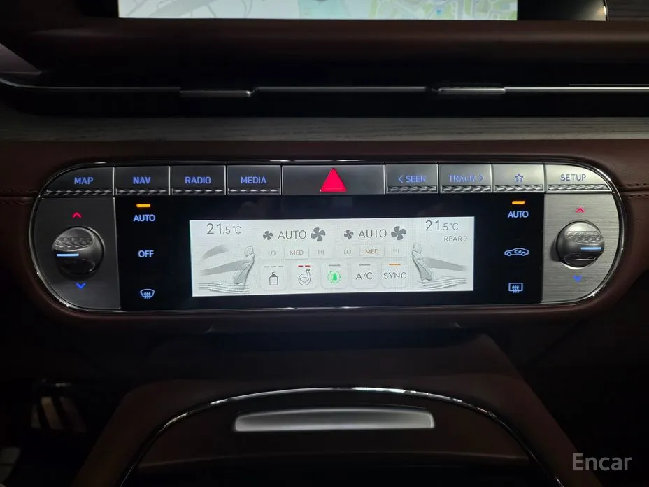 Фото 14 - Genesis G90