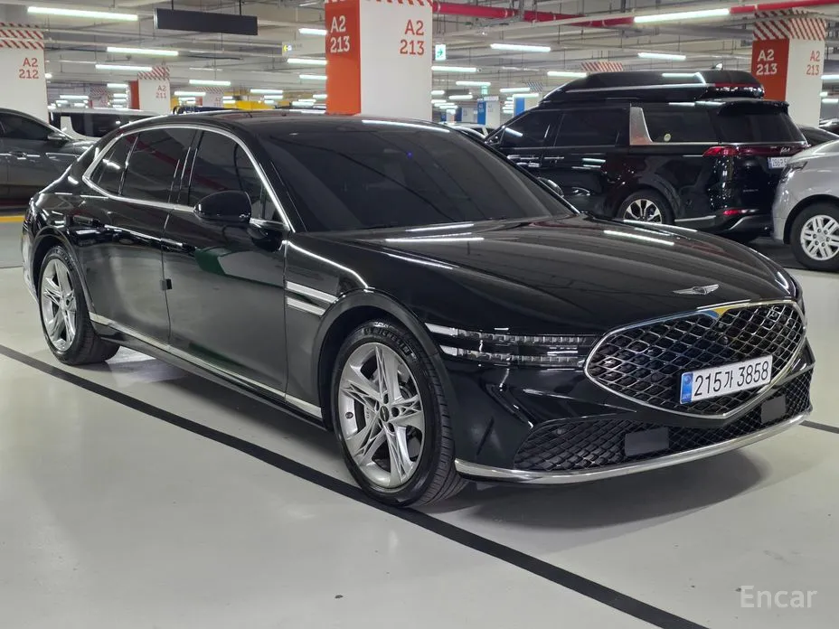 Фото 2 - Genesis G90