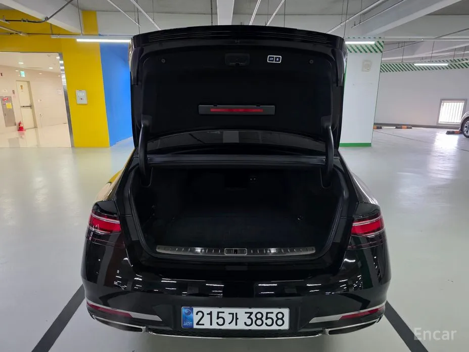 Фото 20 - Genesis G90