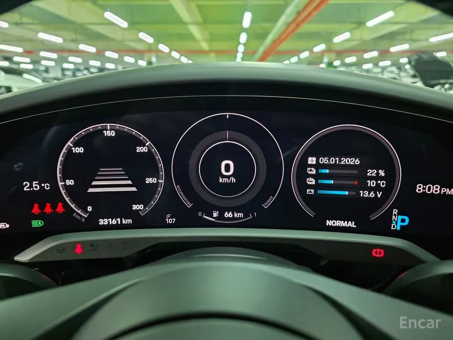 Фото 16 - Porsche Taycan