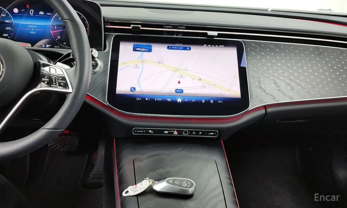 Фото 14 - Mercedes-Benz E-Class