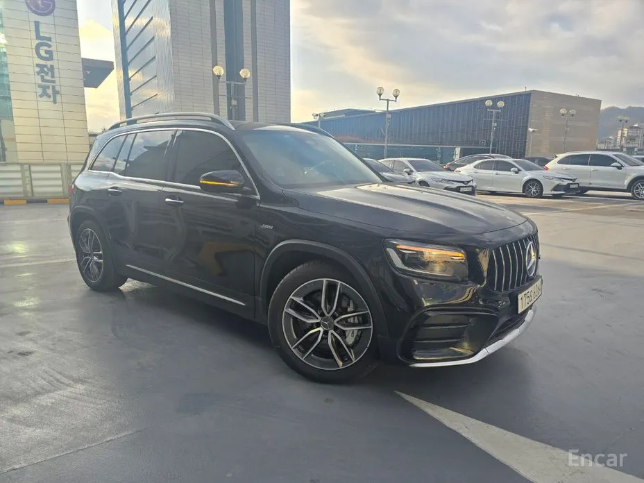 Фото 1 - Mercedes-Benz GLB-Class