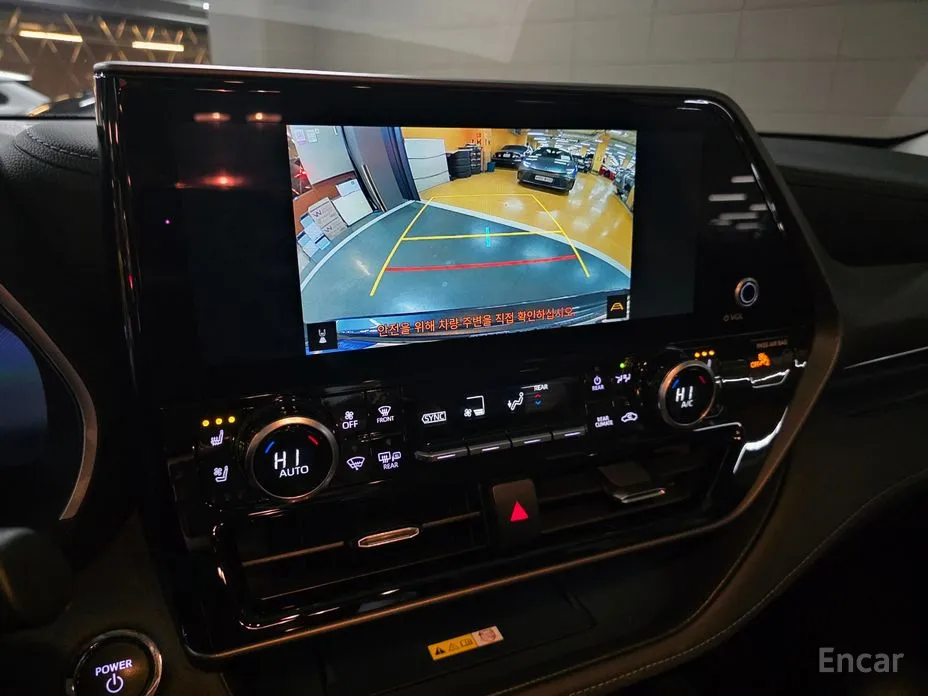 Фото 13 - Toyota Highlander