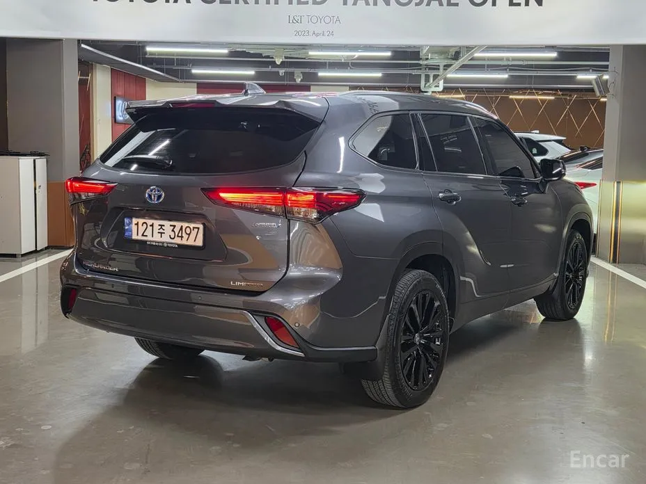 Фото 2 - Toyota Highlander