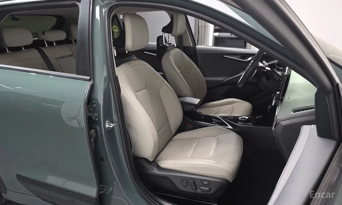 Фото 10 - Kia Niro