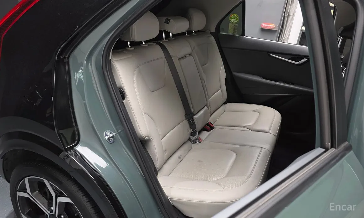 Фото 11 - Kia Niro