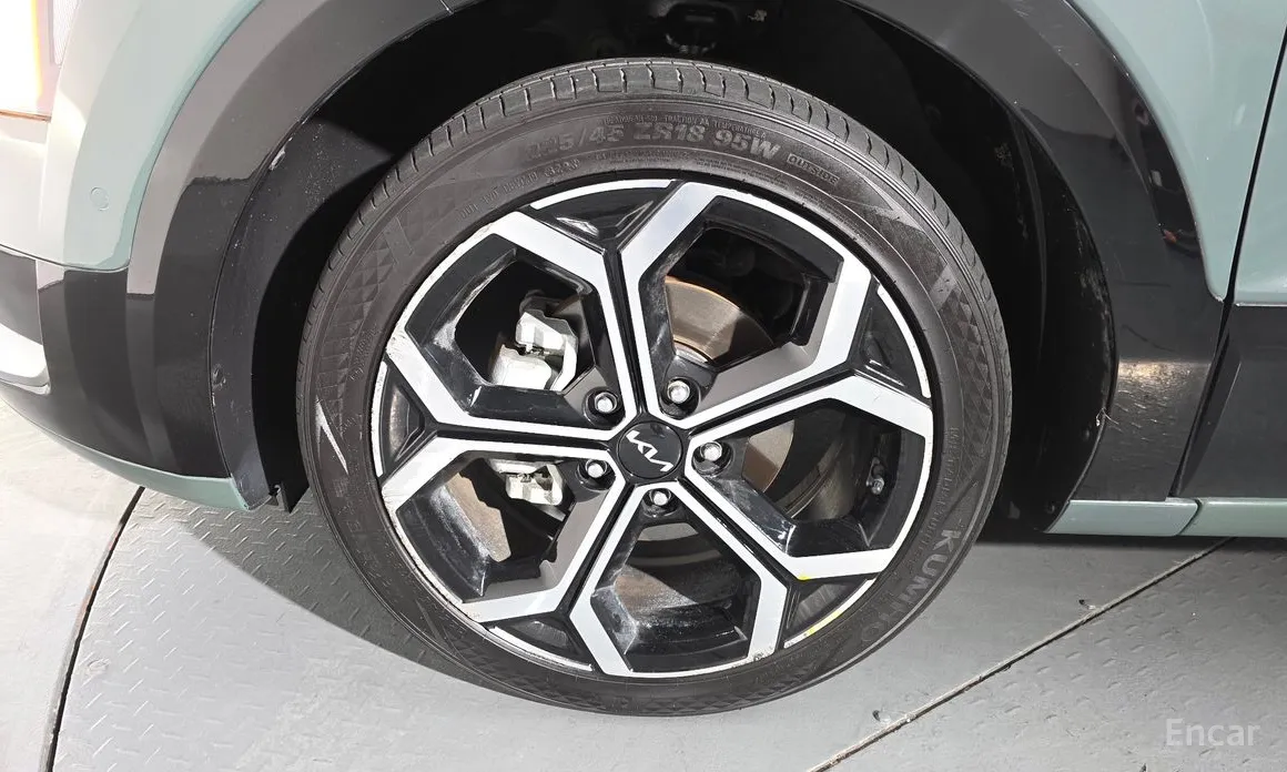 Фото 5 - Kia Niro