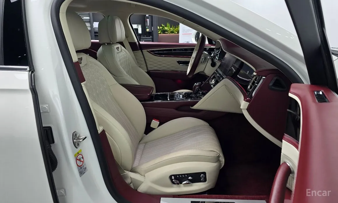 Фото 10 - Bentley Flying Spur