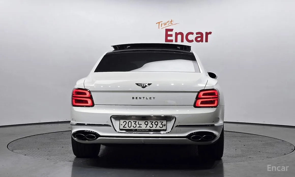 Фото 4 - Bentley Flying Spur