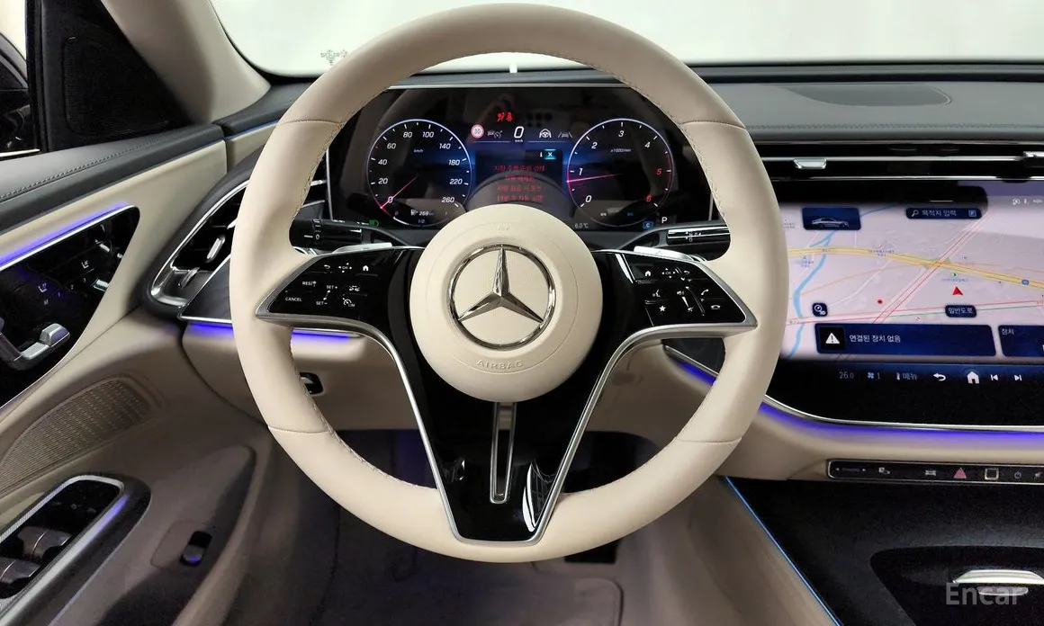 Фото 13 - Mercedes-Benz E-Class