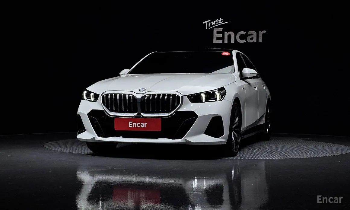 Фото 3 - BMW 5 Series