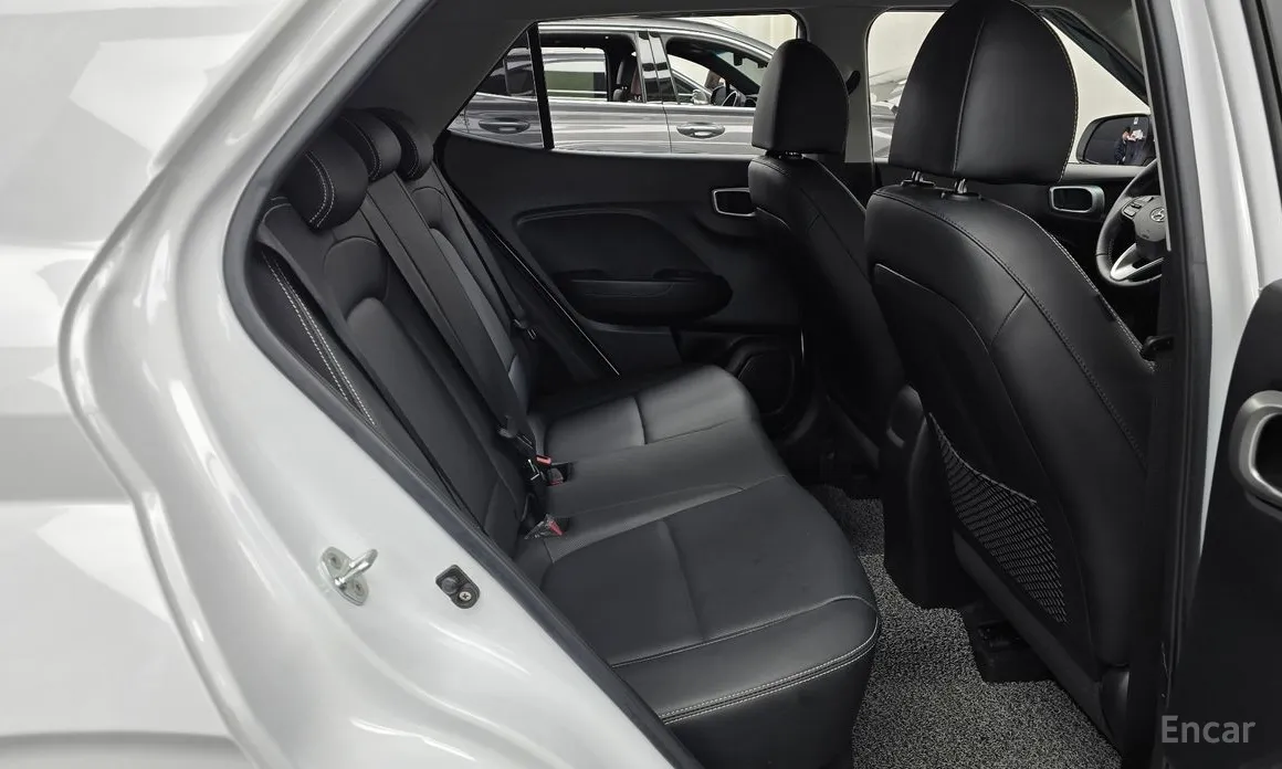 Фото 12 - Hyundai Venue