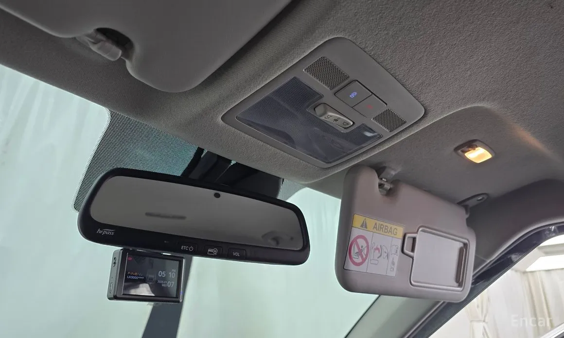 Фото 17 - Hyundai Venue