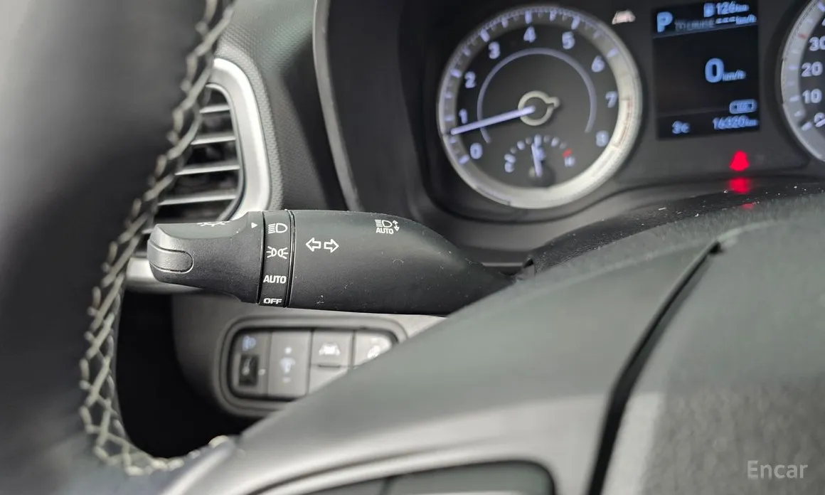 Фото 19 - Hyundai Venue