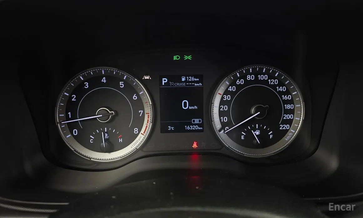 Фото 8 - Hyundai Venue