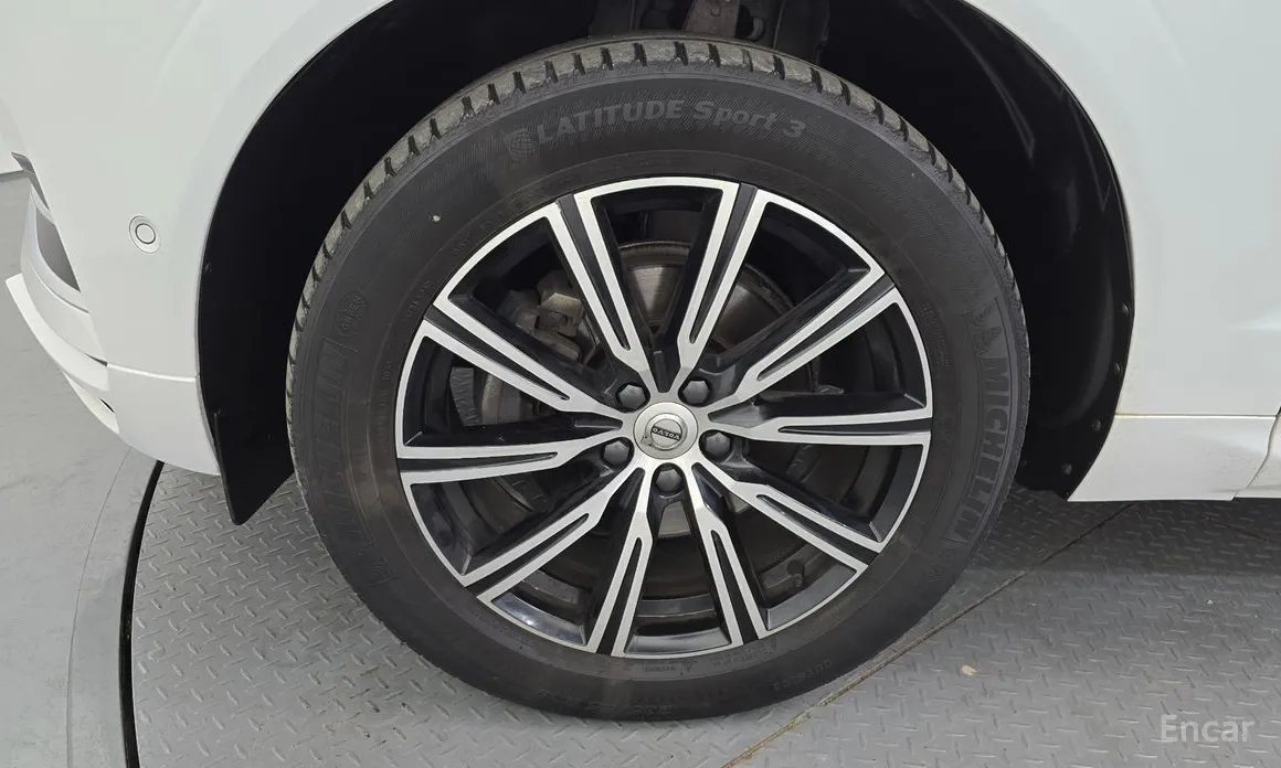 Фото 5 - Volvo XC60