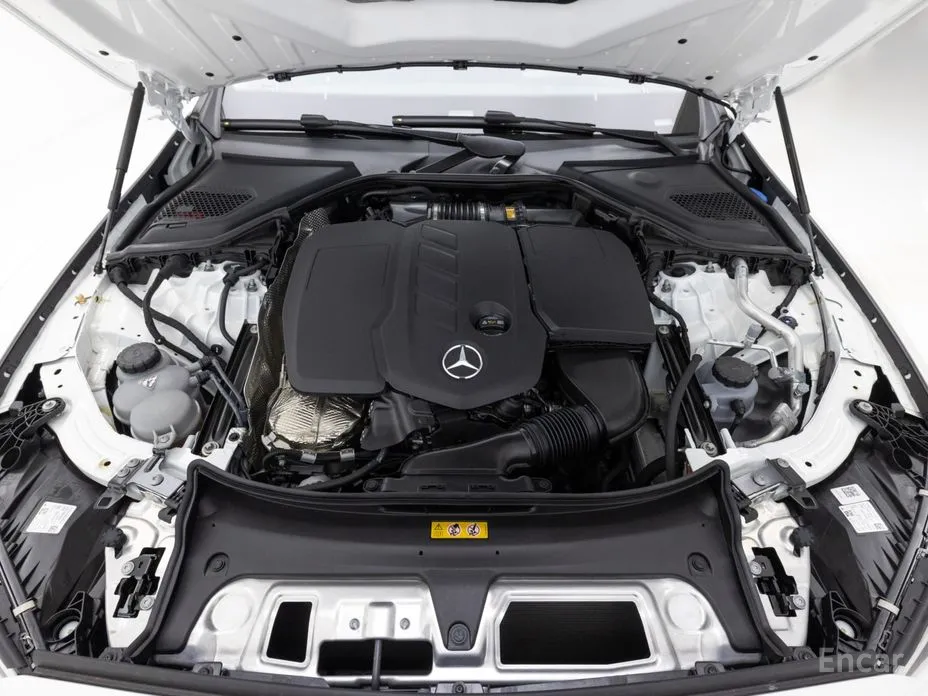 Фото 11 - Mercedes-Benz E-Class