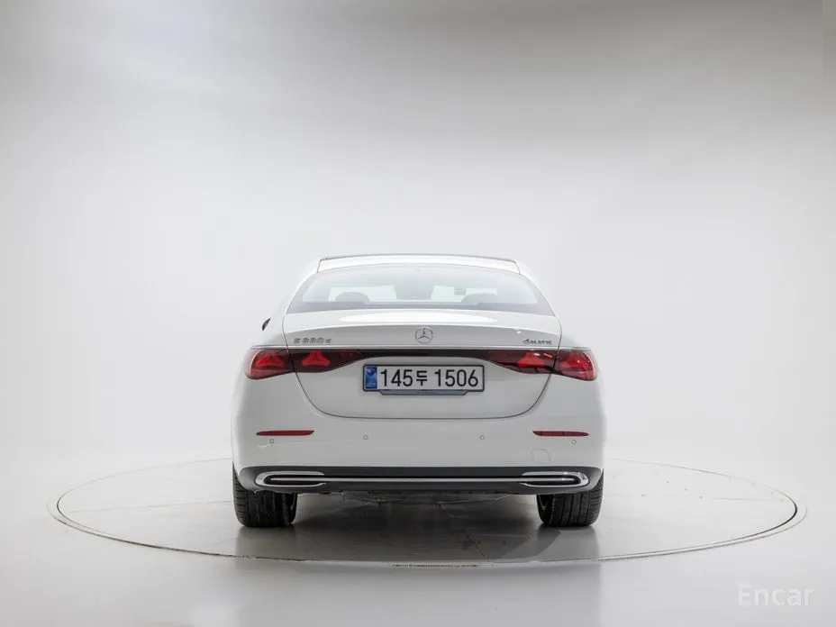 Фото 3 - Mercedes-Benz E-Class