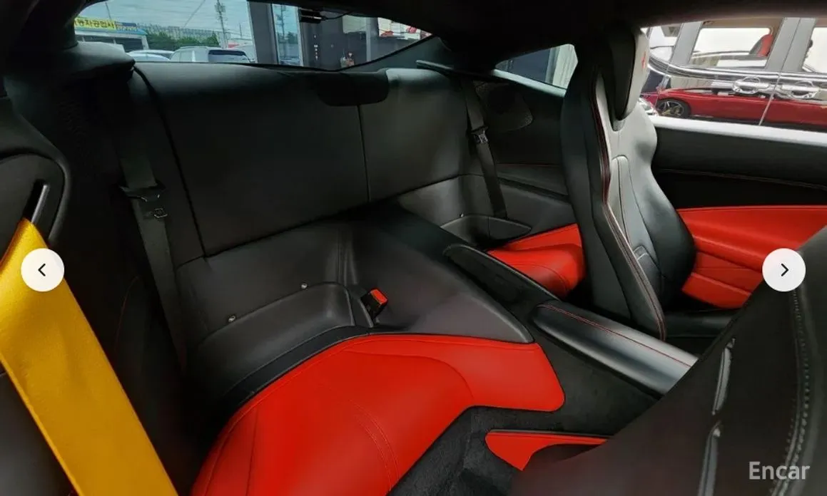 Фото 12 - Ferrari Roma