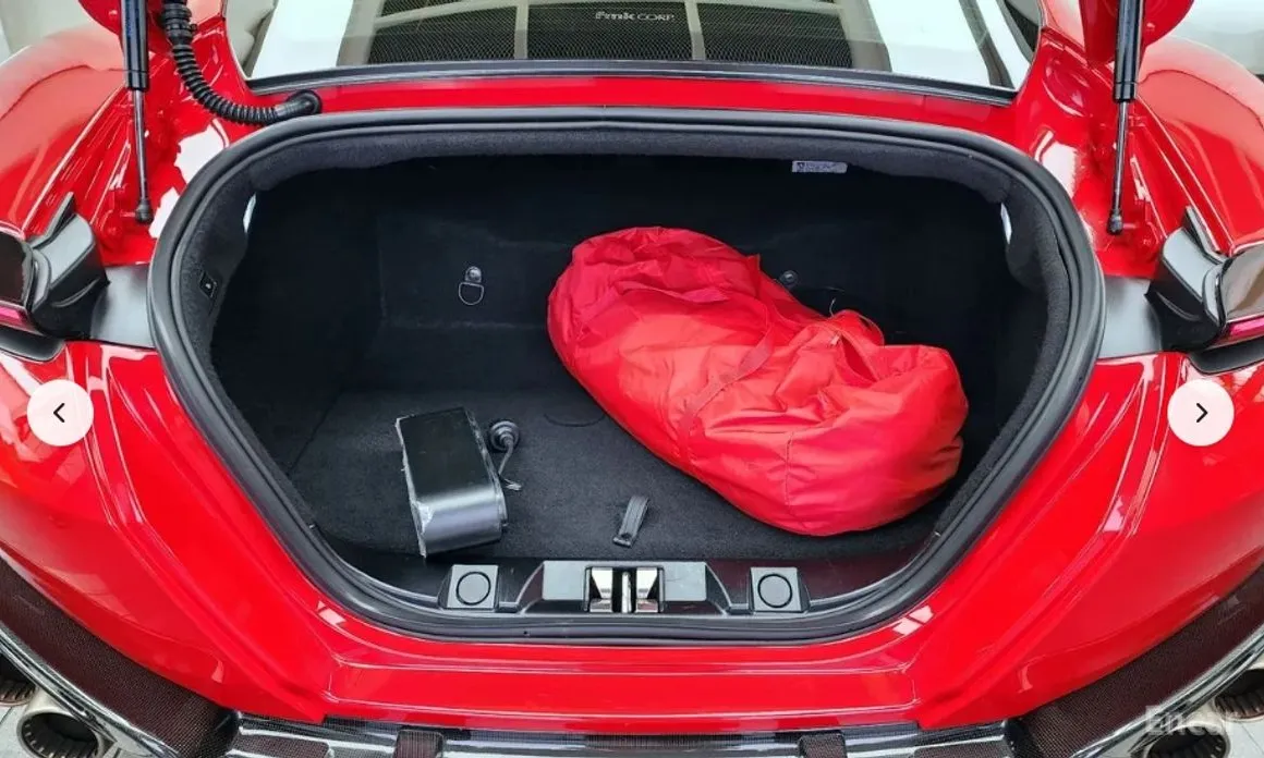 Фото 20 - Ferrari Roma