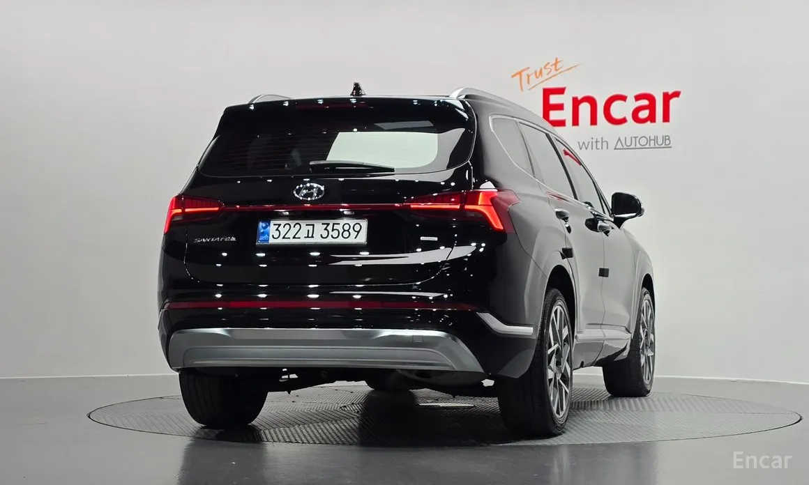 Фото 4 - Hyundai Santa Fe