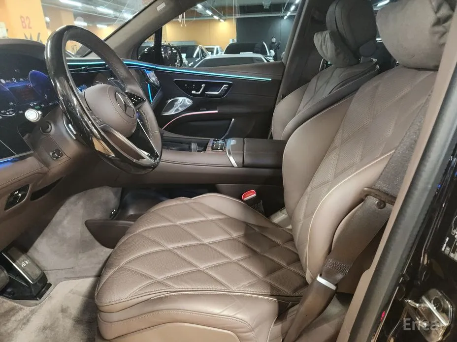 Фото 10 - Mercedes-Benz EQS