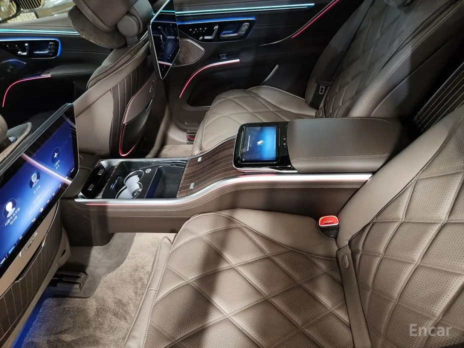 Фото 8 - Mercedes-Benz EQS