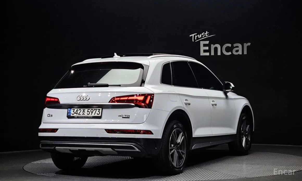 Фото 2 - Audi Q5