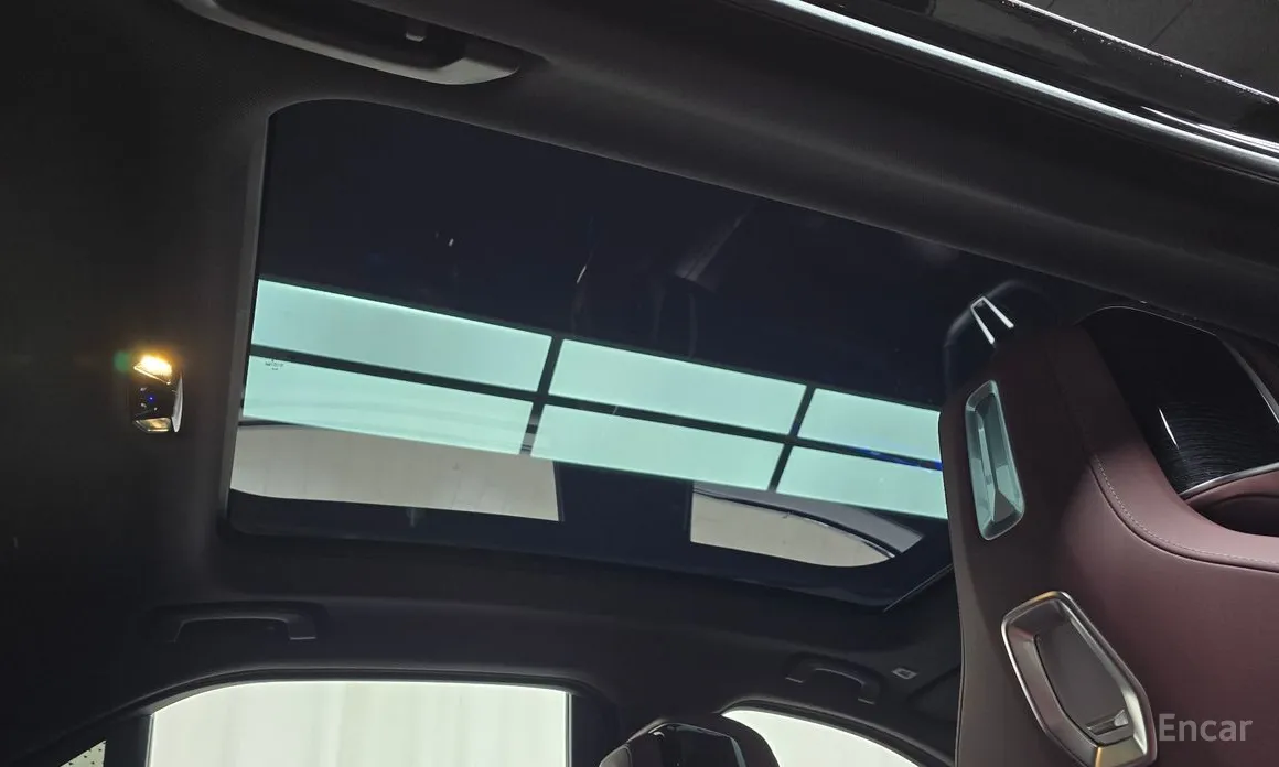 Фото 17 - BMW 7 Series