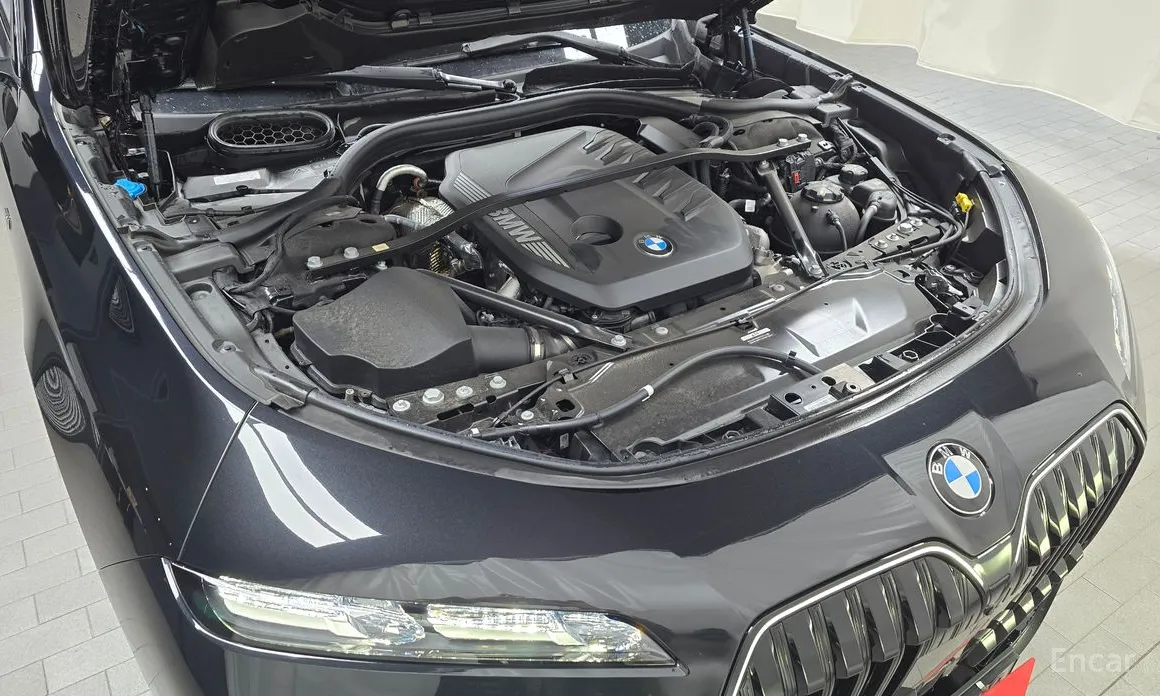 Фото 6 - BMW 7 Series