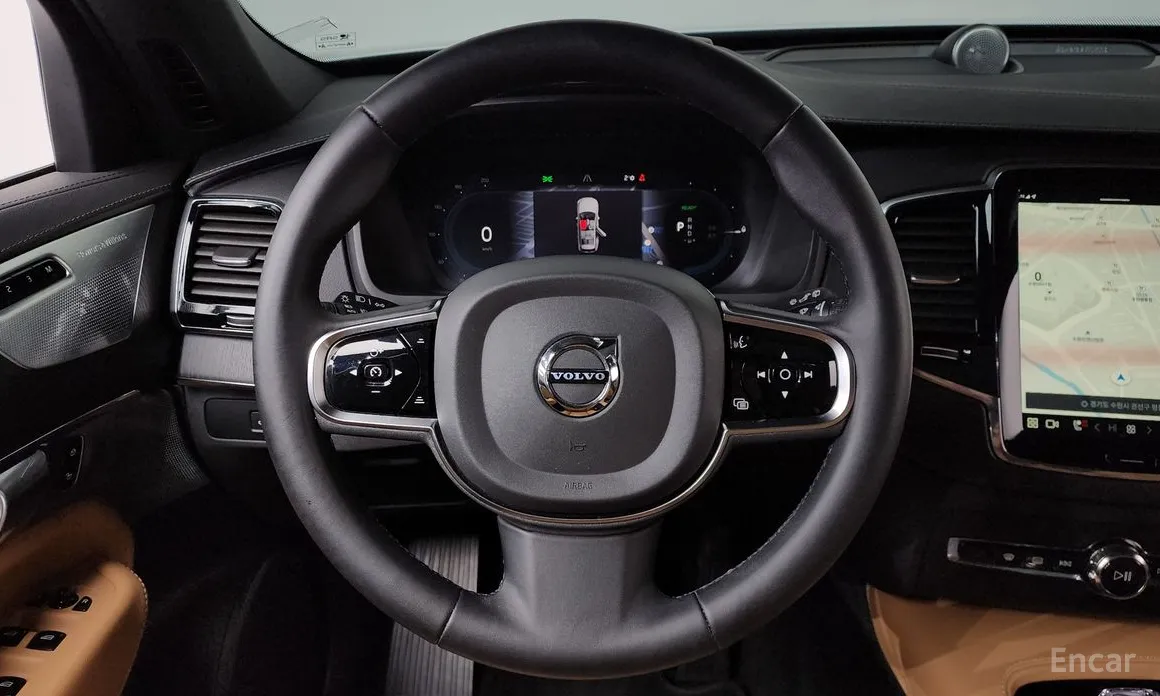 Фото 13 - Volvo XC90