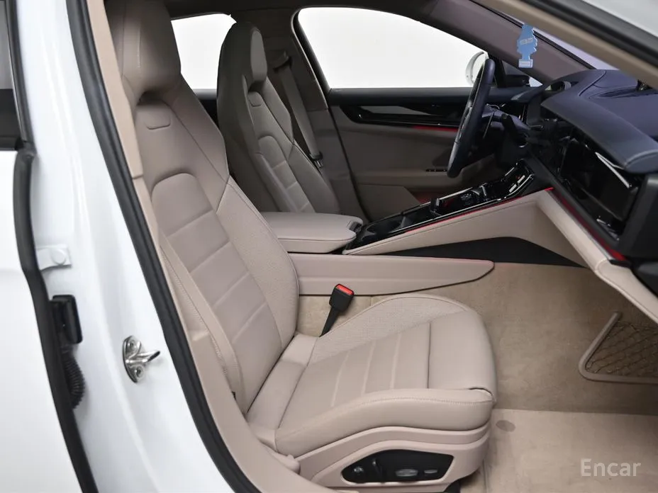 Фото 10 - Porsche Panamera