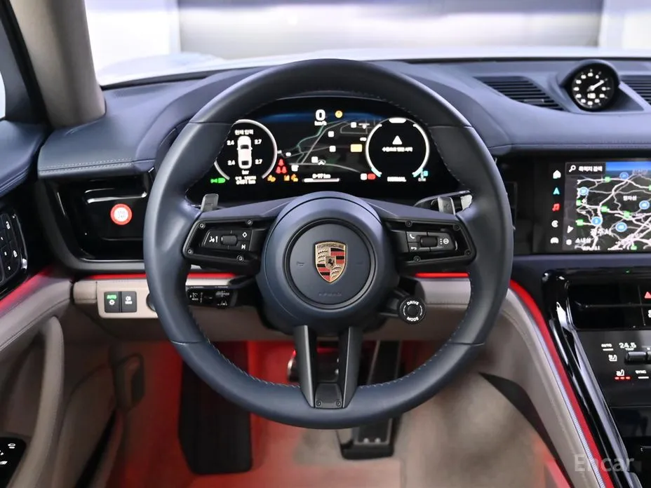 Фото 13 - Porsche Panamera