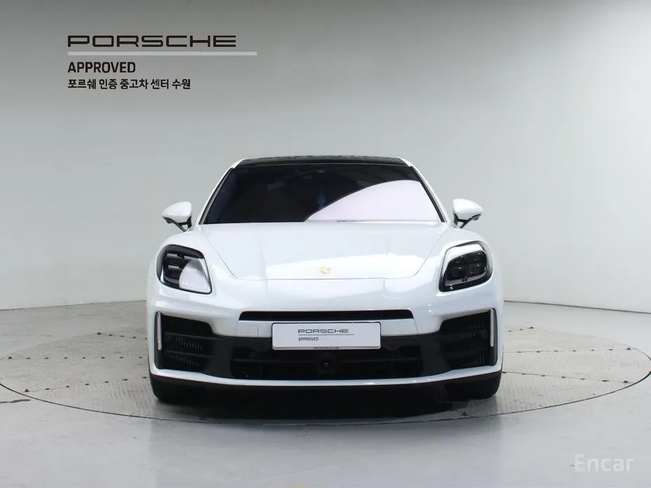 Фото 3 - Porsche Panamera